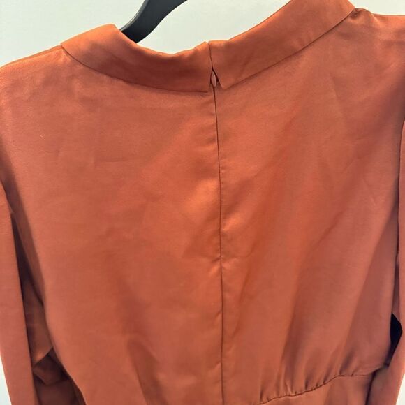 Satin Shirtdress
Vince Camuto - Picture 7 of 12